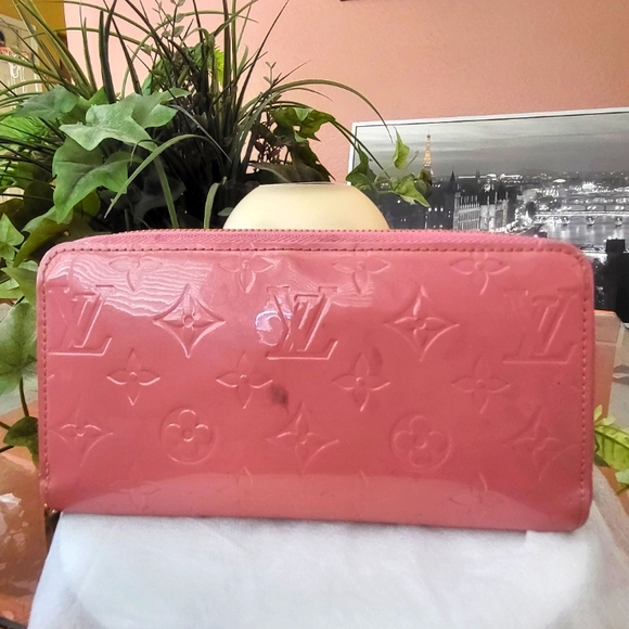Louis Vuitton Monogram Verni Rose Blush Zip Around Long Wallet - Picture 9 of 15
